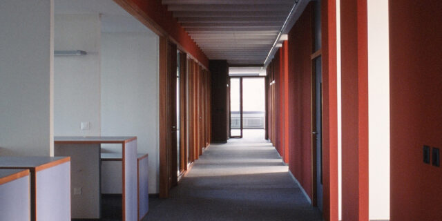 Bureaux de l’administration lausannoise de l’EVAM à Renens, Vaud